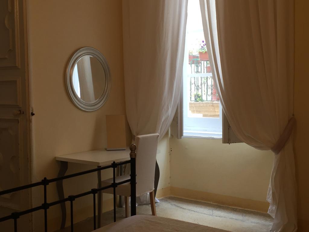 ガリポリPalazzo Doxi Fontana Dimora Storicaアパートメント エクステリア 写真